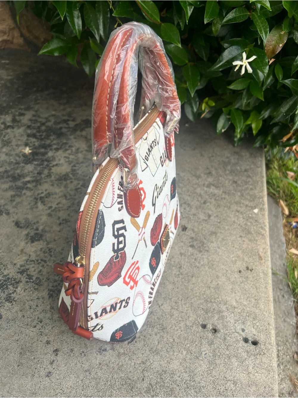 Dooney & Bourke San Francisco Giants Print Satchel - White/Tan/Red/Black